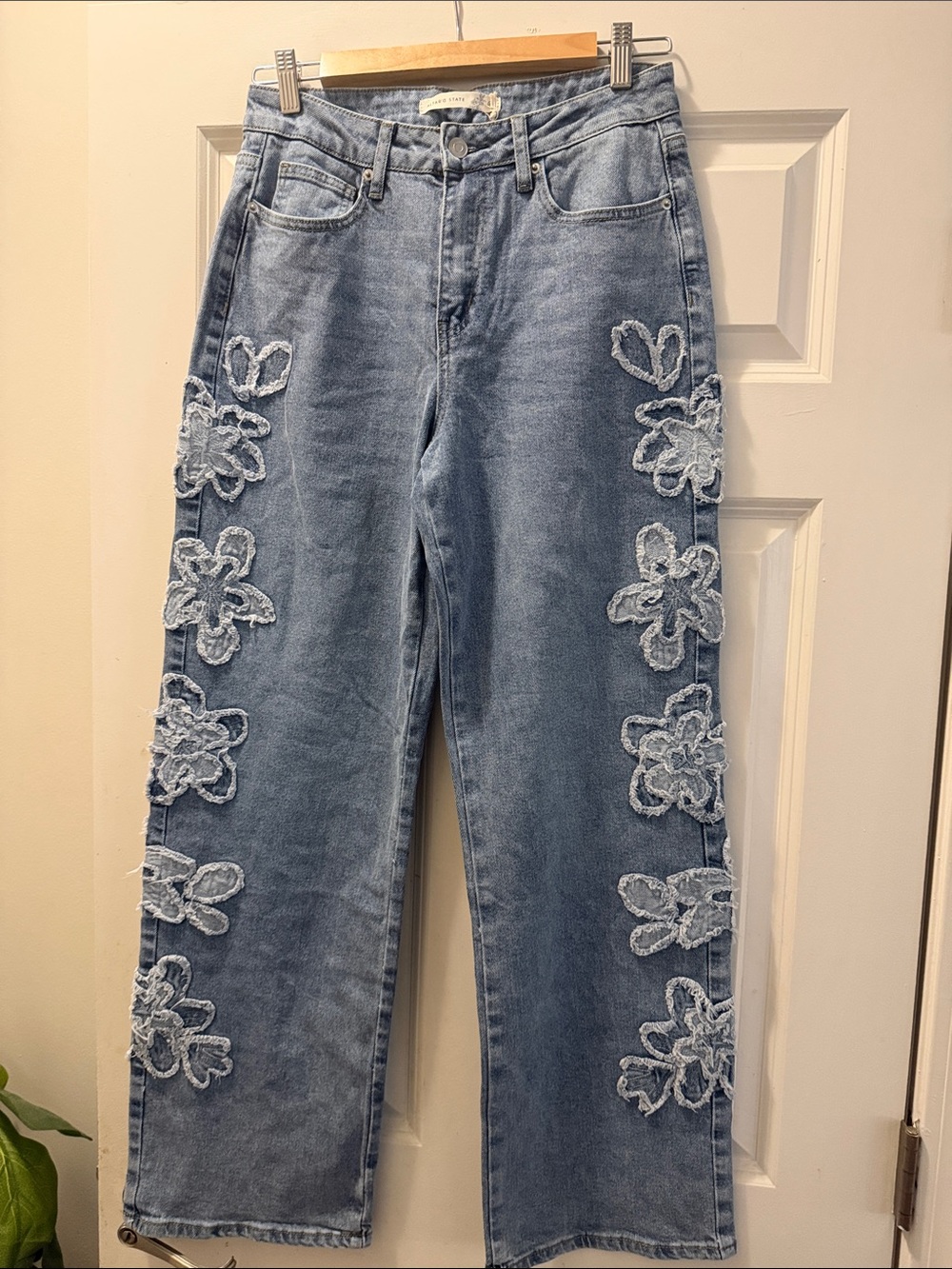 Altar'd State Light Blue Floral Appliqué Straight Leg Jeans